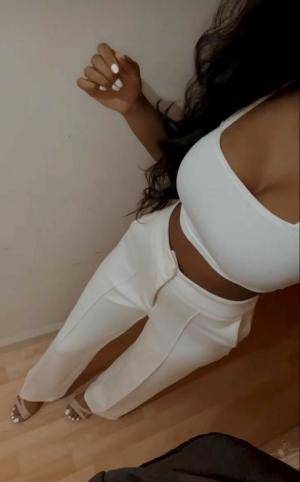 Original 735 px/ 1183 px