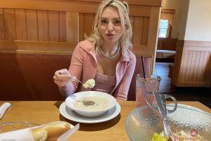 Original 3000 px/ 2000 px