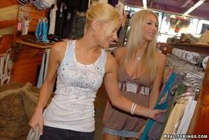 Original 900 px/ 602 px