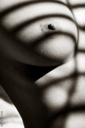 Original 1067 px/ 1600 px