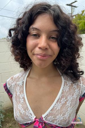 Original 2000 px/ 3000 px