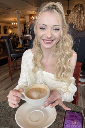 Original 2000 px/ 3000 px