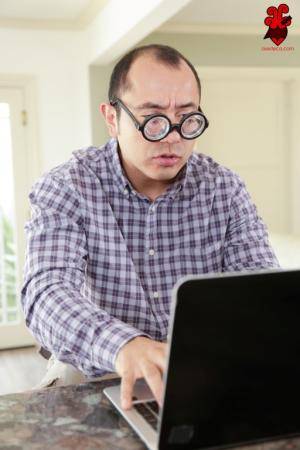 Original 512 px/ 768 px