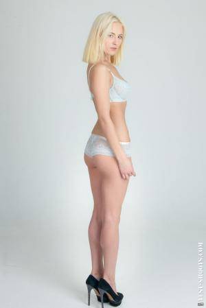 Original 854 px/ 1280 px