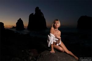 Original 2000 px/ 1334 px