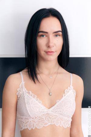 Original 854 px/ 1280 px