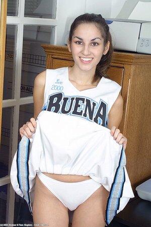 Original 683 px/ 1024 px