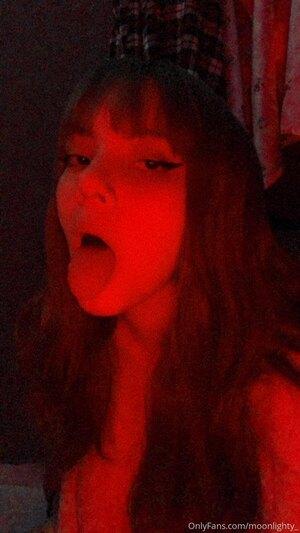 Original 960 px/ 1707 px