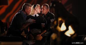 Original 5000 px/ 2637 px