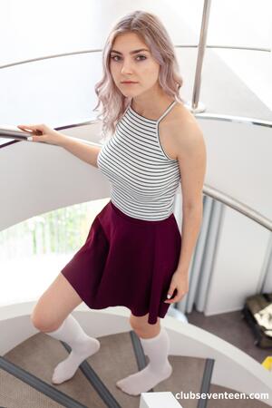 Original 2667 px/ 4000 px