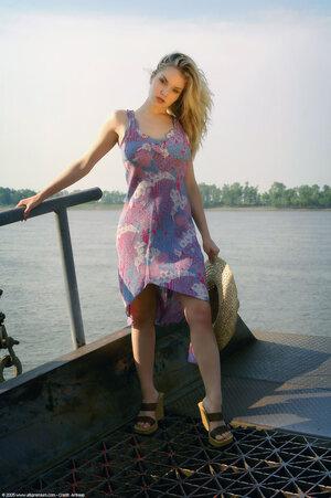 Original 1021 px/ 1536 px