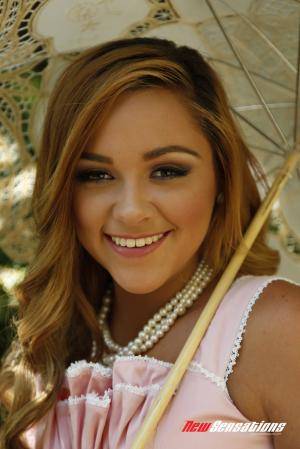 Original 683 px/ 1024 px