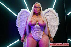 Original 1600 px/ 1067 px