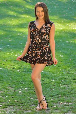 Original 852 px/ 1280 px