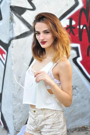 Original 2000 px/ 3011 px