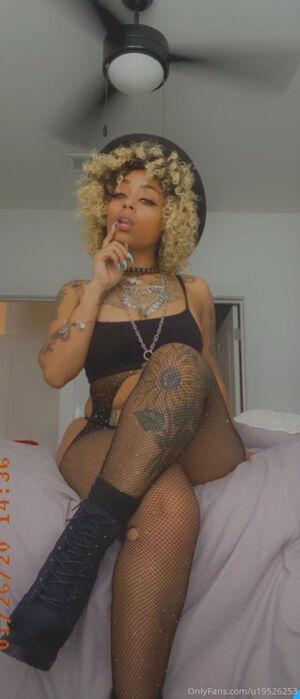 Original 638 px/ 1487 px