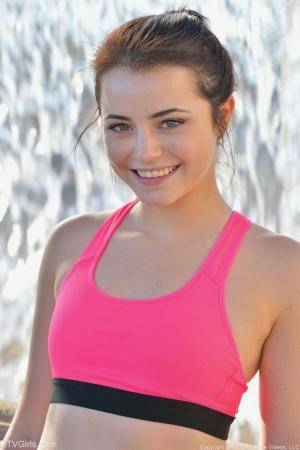 Original 852 px/ 1280 px