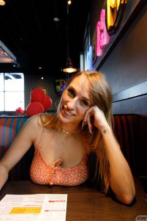 Original 1280 px/ 1920 px