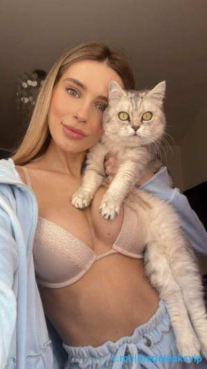 Original 400 px/ 711 px