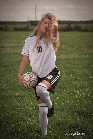 Original 3840 px/ 5760 px