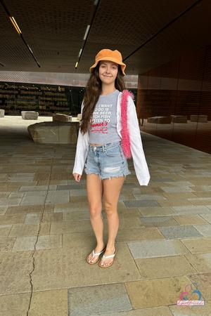 Original 2000 px/ 3000 px