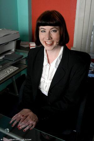 Original 681 px/ 1024 px