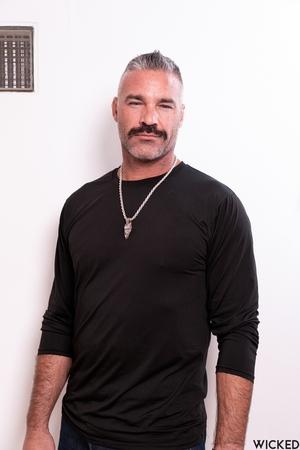 Original 1280 px/ 1920 px