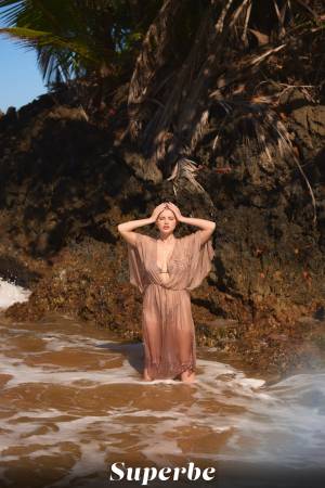 Original 2560 px/ 3840 px