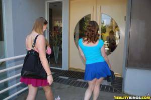 Original 765 px/ 512 px