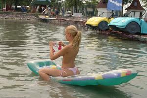 Original 1536 px/ 1024 px