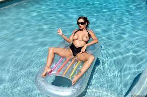 Original 2495 px/ 1663 px