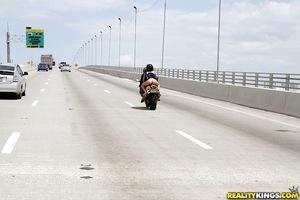 Original 900 px/ 600 px