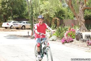 Original 2000 px/ 1333 px