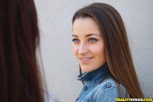 Original 900 px/ 600 px