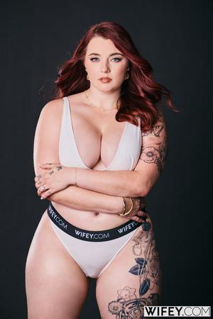 Wifey Red Rose And James - Curvy Redhead Gets Stretched Out By BBC