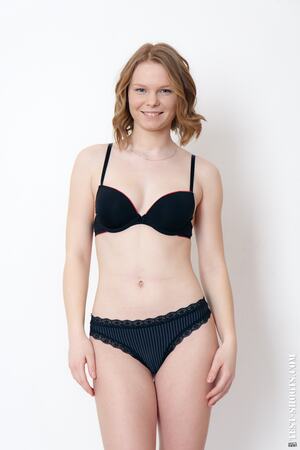 Original 3295 px/ 4943 px