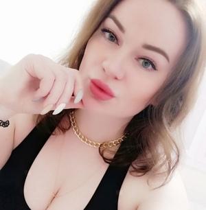 Original 890 px/ 908 px