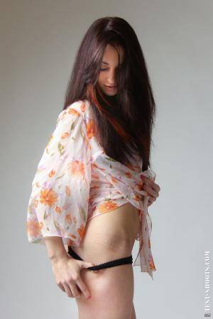 Original 854 px/ 1280 px