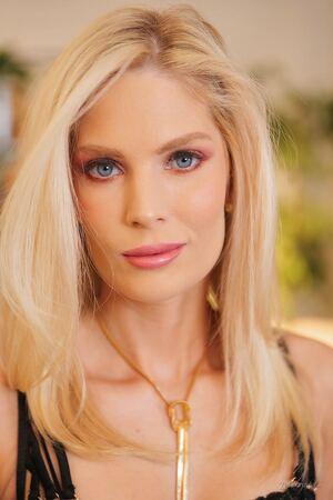 Original 854 px/ 1280 px