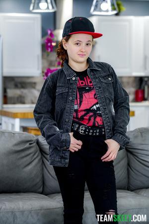 #TeamSkeet - Red Eviee - Footjob, Titjob, Hell Yeah! My Little Stepsis Wants to Be a Rocker