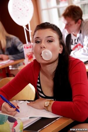 Original 1067 px/ 1600 px