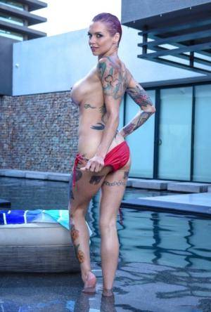 Original 460 px/ 682 px