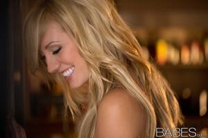 Original 1247 px/ 832 px