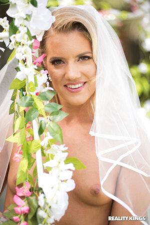 Original 2001 px/ 2998 px