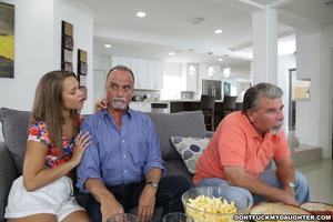 Original 2000 px/ 1333 px