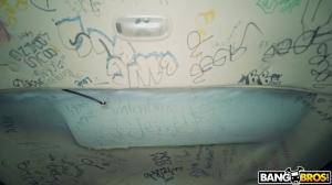 Original 1278 px/ 719 px