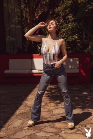 Original 1826 px/ 2739 px