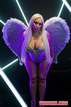 Original 1067 px/ 1600 px