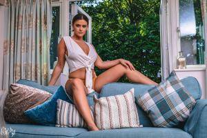 Original 4500 px/ 3000 px