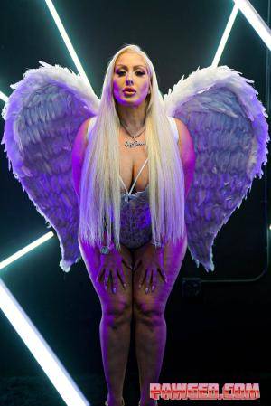 Original 1067 px/ 1600 px